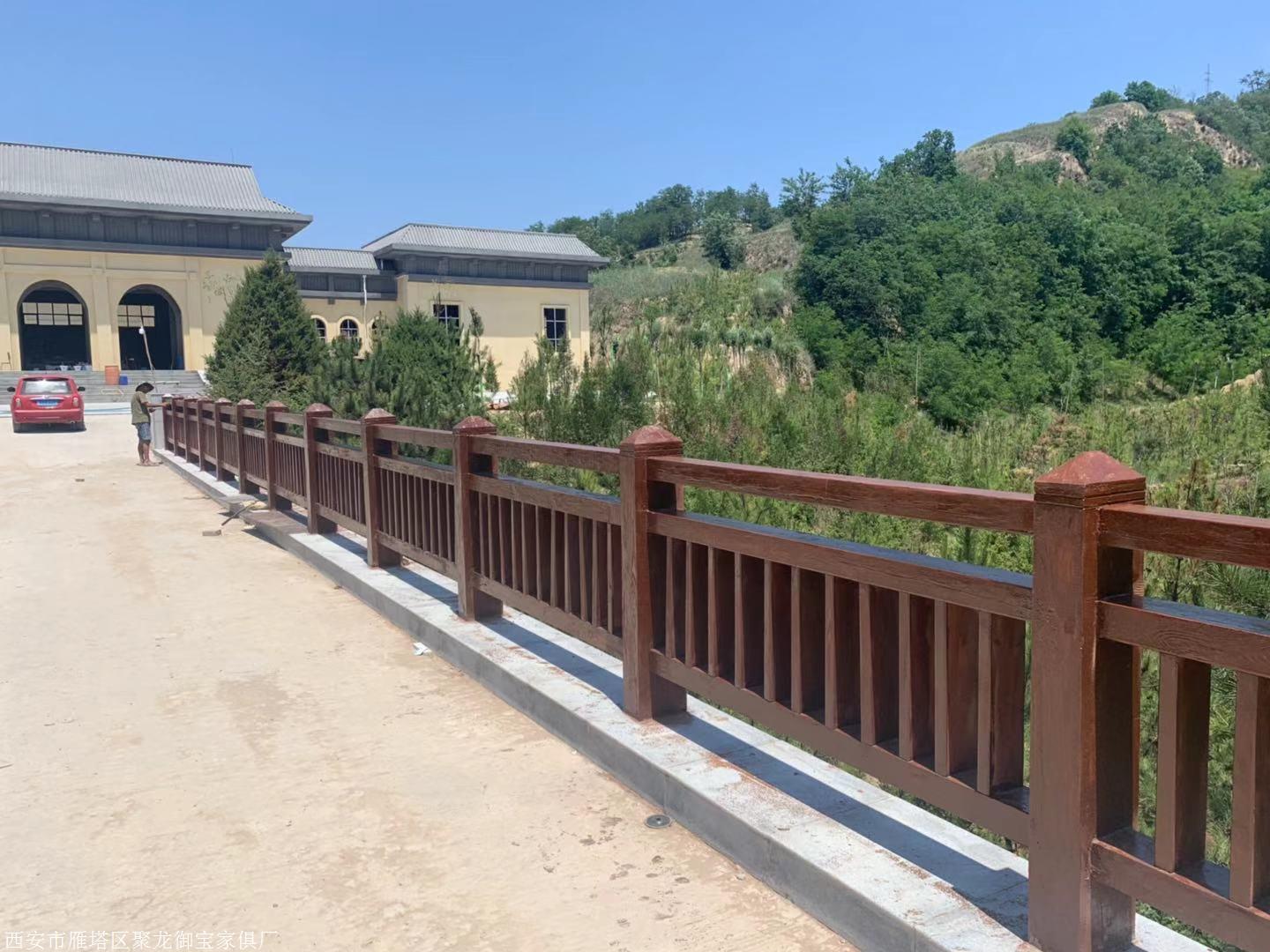 西安防腐木护栏,市政护栏,防腐木栅栏,景区护栏