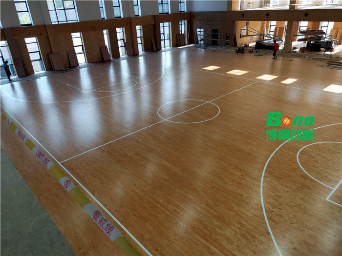 主营:篮球场木地板,体育运动木地板,实木运动地板,运动木地板