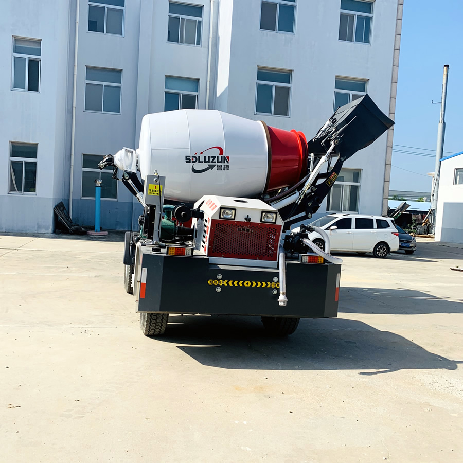 上思2200型小行混凝土自动搅拌车鲁樽装载机搅拌车一体