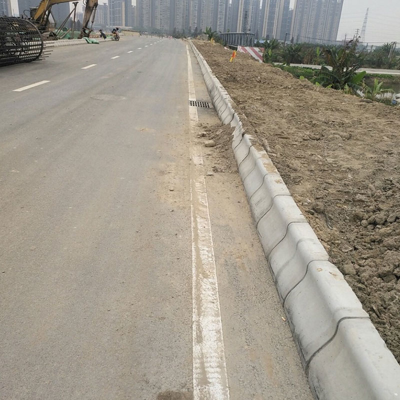 广州南沙水泥路压条价格 建基 南沙水泥立缘石图片