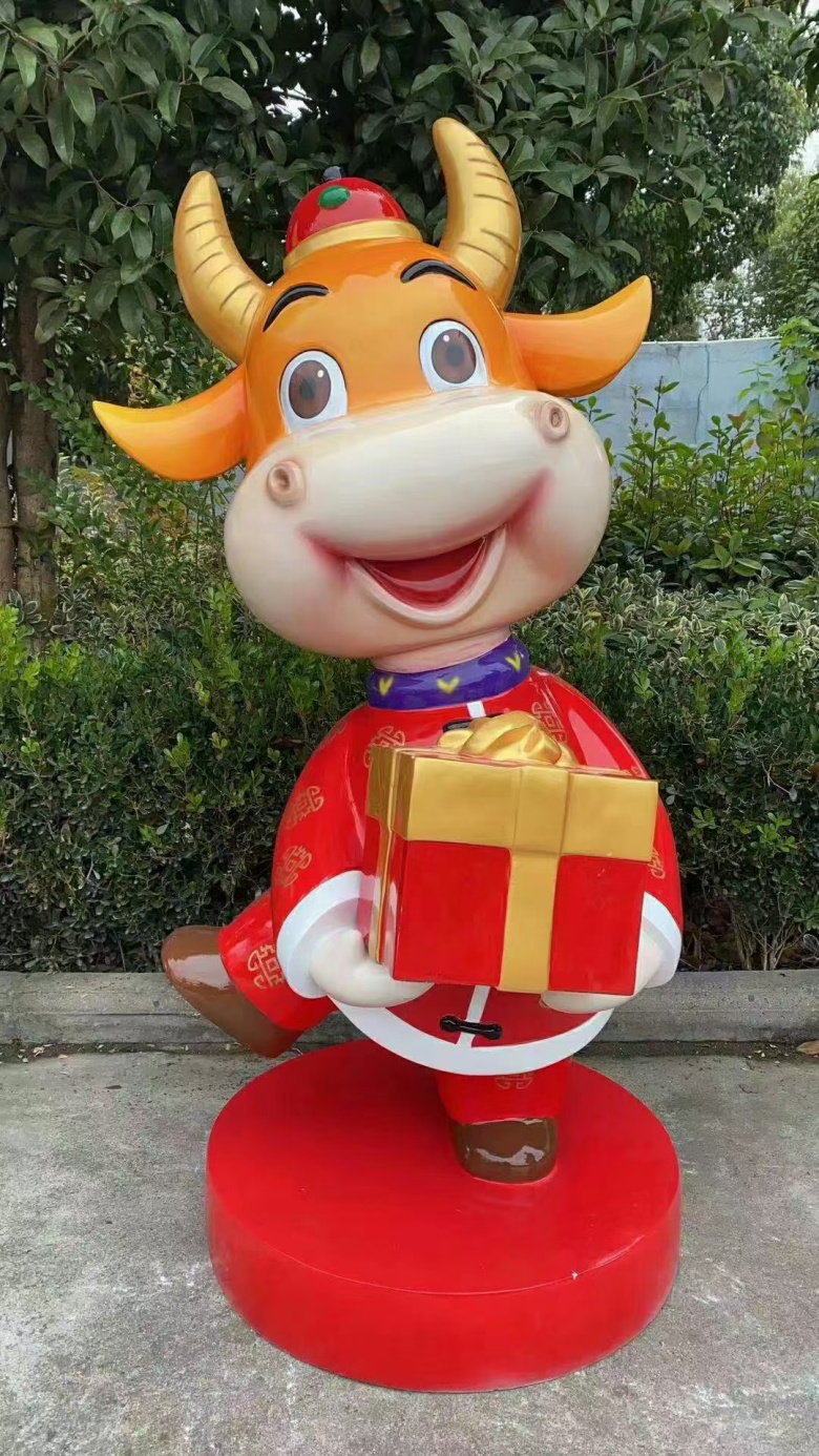 新品卡通牛雕塑 玻璃钢牛雕塑厂家