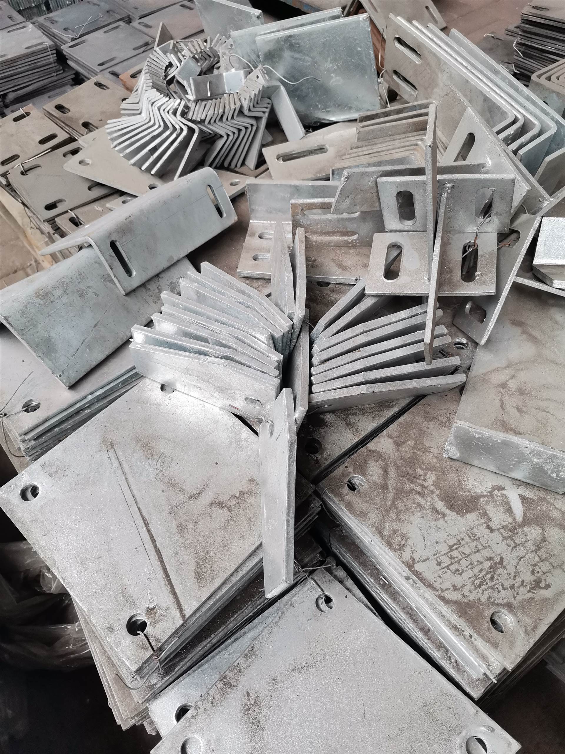 惠州预埋板厂家 焊接钢板预埋件 预埋件支座板加工 价格便宜 霆裕