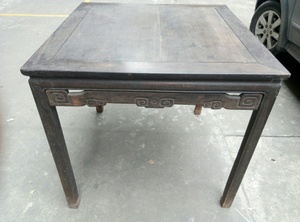 上海闸北老八仙桌翻新修补去污改造红木家具的摆放经验      老木匠