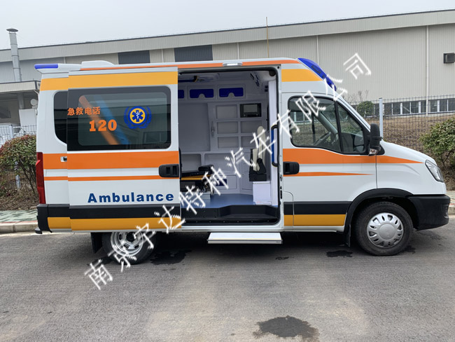 救护车救护车厂家矿山救护车依维柯救护车