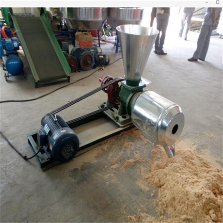 小麦玉米磨面机新型粮食加工磨面机立式去皮磨面机