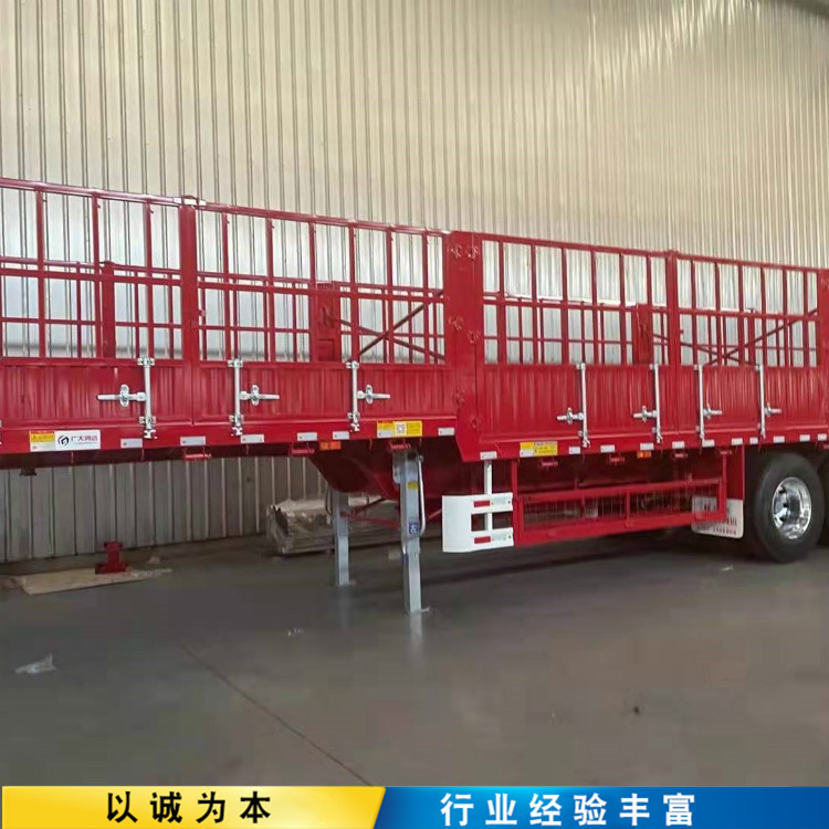 轻型平板花栏半挂车锁杆花栏半挂车广东从化报价高栏标箱半挂车