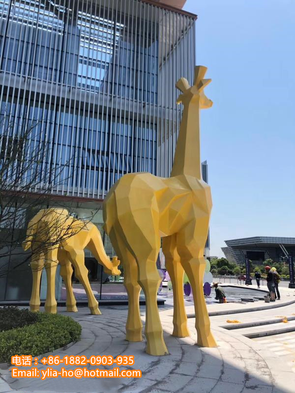 玻璃钢长颈鹿雕塑图艺术摆件