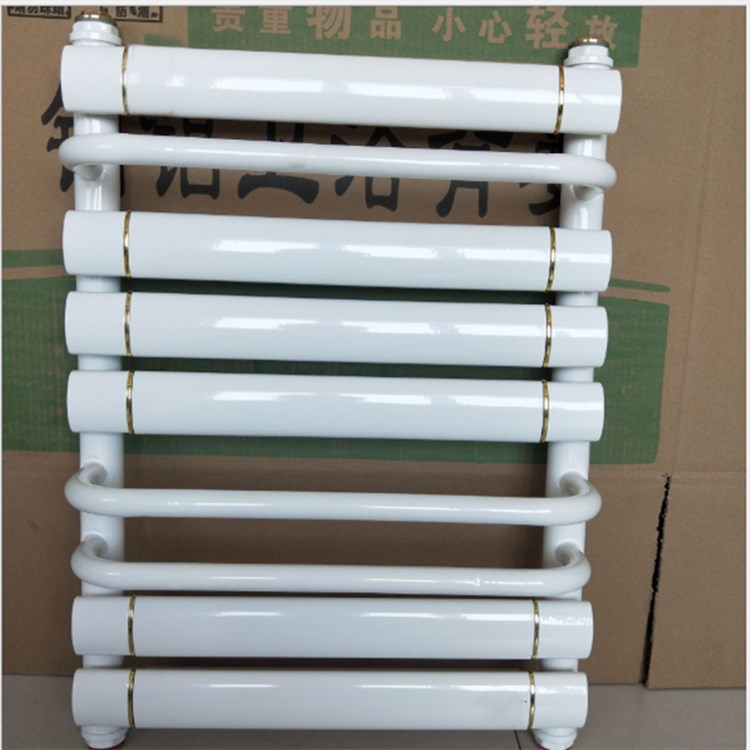 朗博尔顿63小背篓暖气片生产厂家