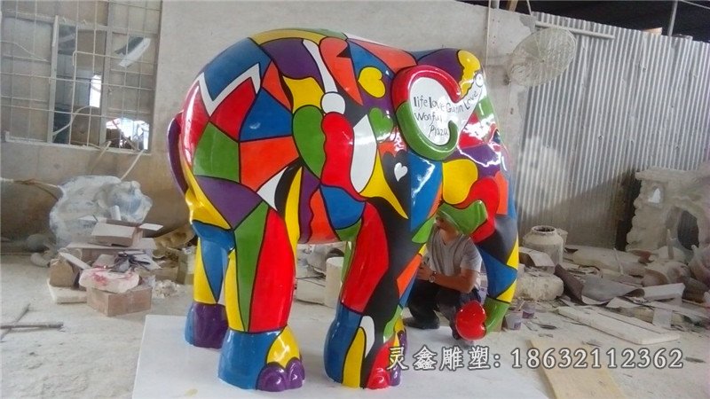彩绘城市不锈钢雕塑