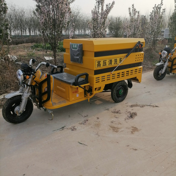 大量出售街道环卫高压冲洗车 多功能高压清洗车价格优惠