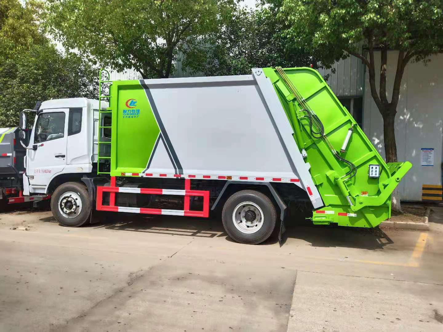 新疆区收垃圾转运设备动力强劲