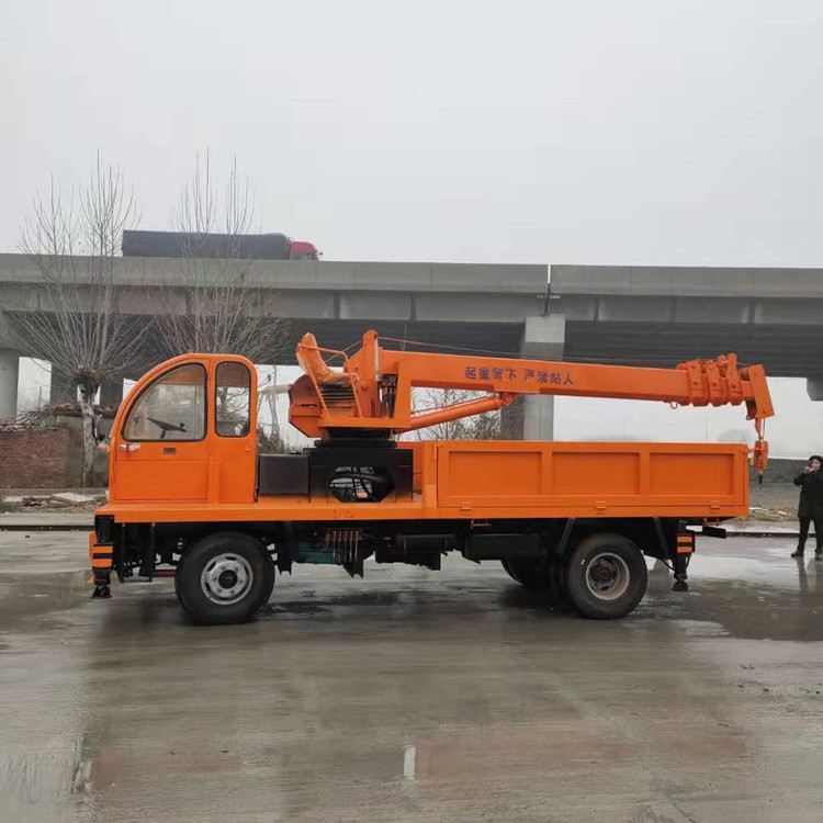 浙江中间驾驶式随车吊 钢筋用运输吊 5吨小型吊车运货车厂家