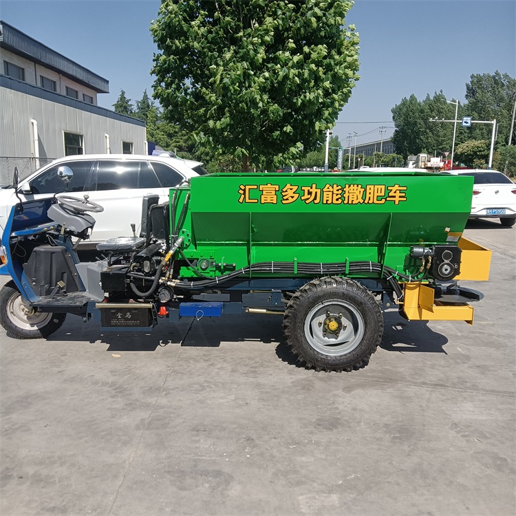 三轮车撒粪机 葡萄园顺肥机 粪便扬粪车