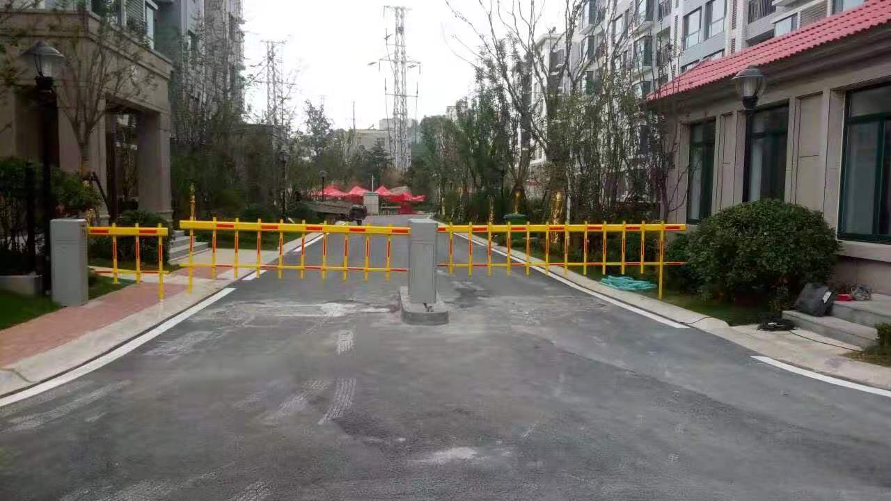 邯郸生产小区门禁起落杆门禁升降杆电动门车牌识别系统道闸杆