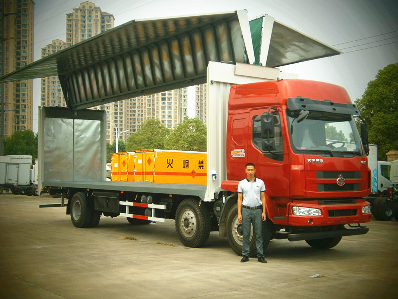 东风飞翼车 9米6品牌选择 天锦 天龙 畅行 华神 柳汽乘龙 多利卡