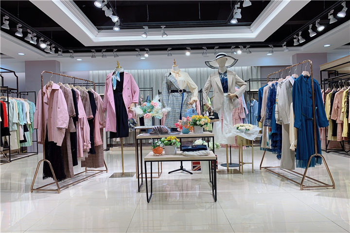 杭州品牌欧丝蒂雅文 女装折扣店拿货渠道