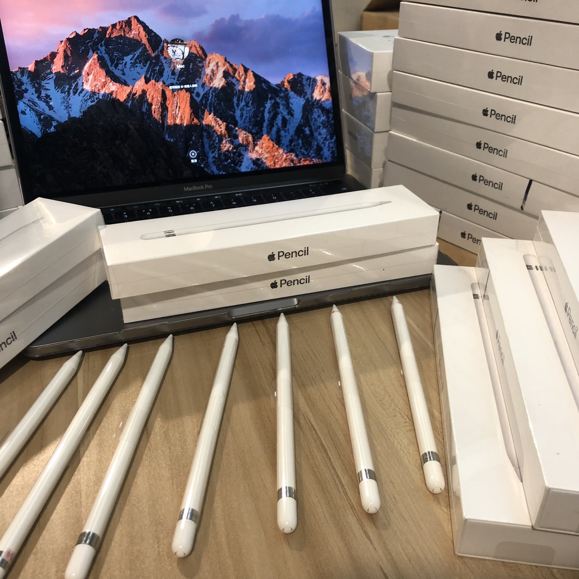 applepencil1代2代苹果压感笔二代ipad手写笔一代air3防误触包邮