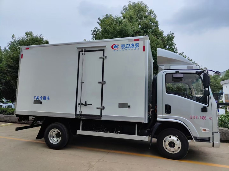 陕汽轻卡150马力轻量化冷藏车,奶制品鲜花运输车