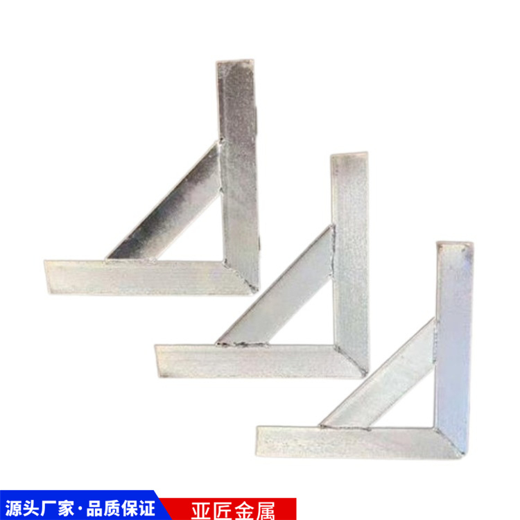 1,天然气管道支架它埋设深度,应符合图集和规范要求,型钢型号应按图集