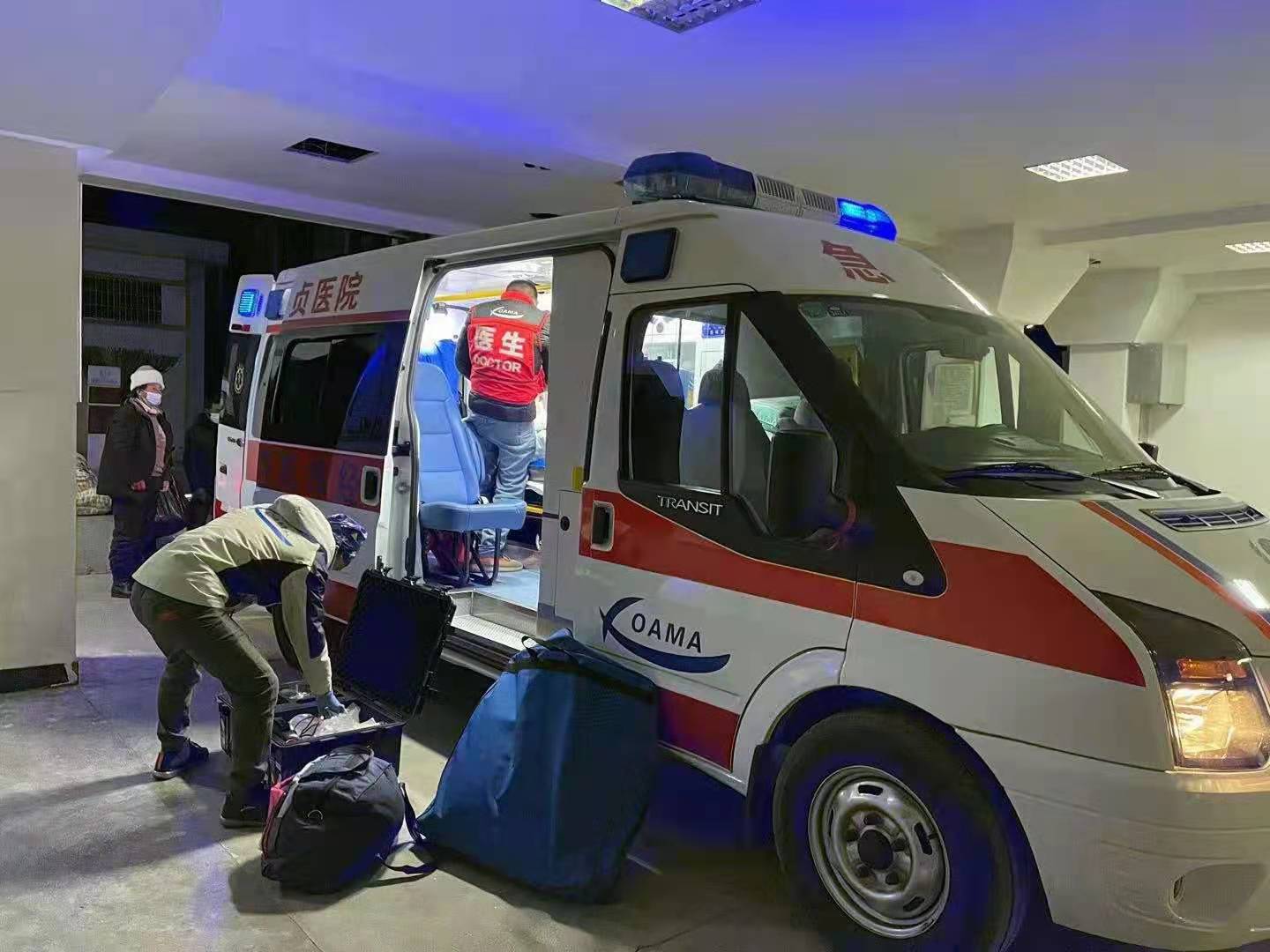 挪车电话创意车语_救护车电话_122电话是国际通用的医疗救护电话