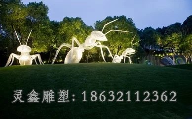 彩绘蚂蚁不锈钢动物雕塑