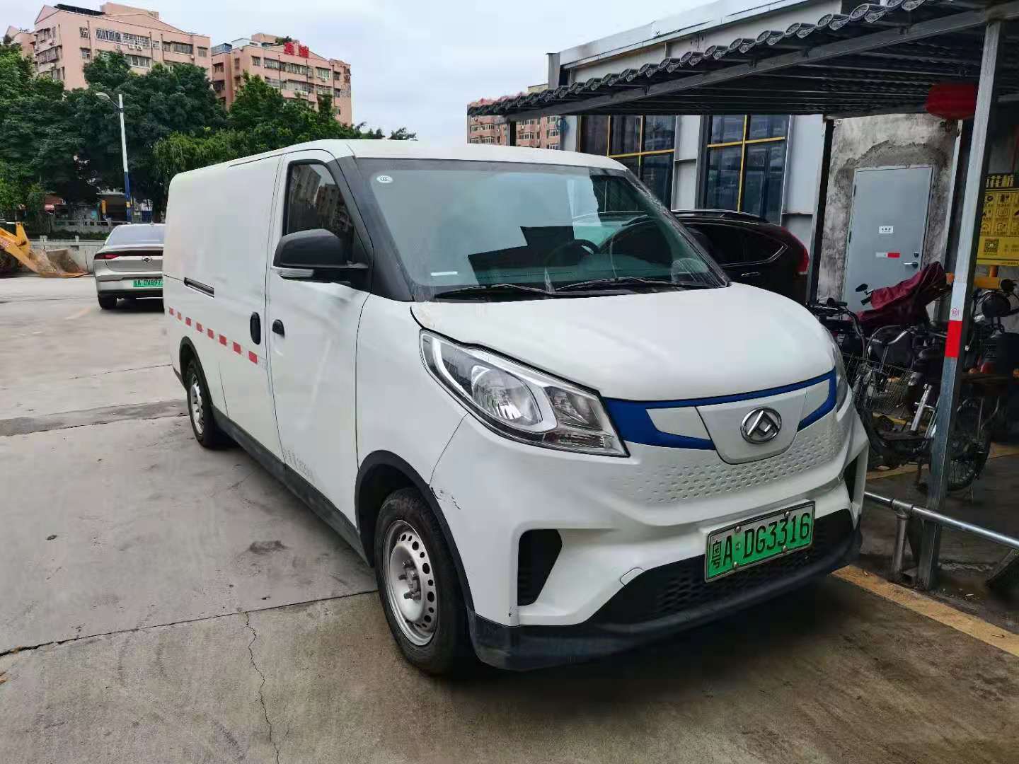 新能源汽车出售大通ev30l长轴2021款新能源面包车63立方出售