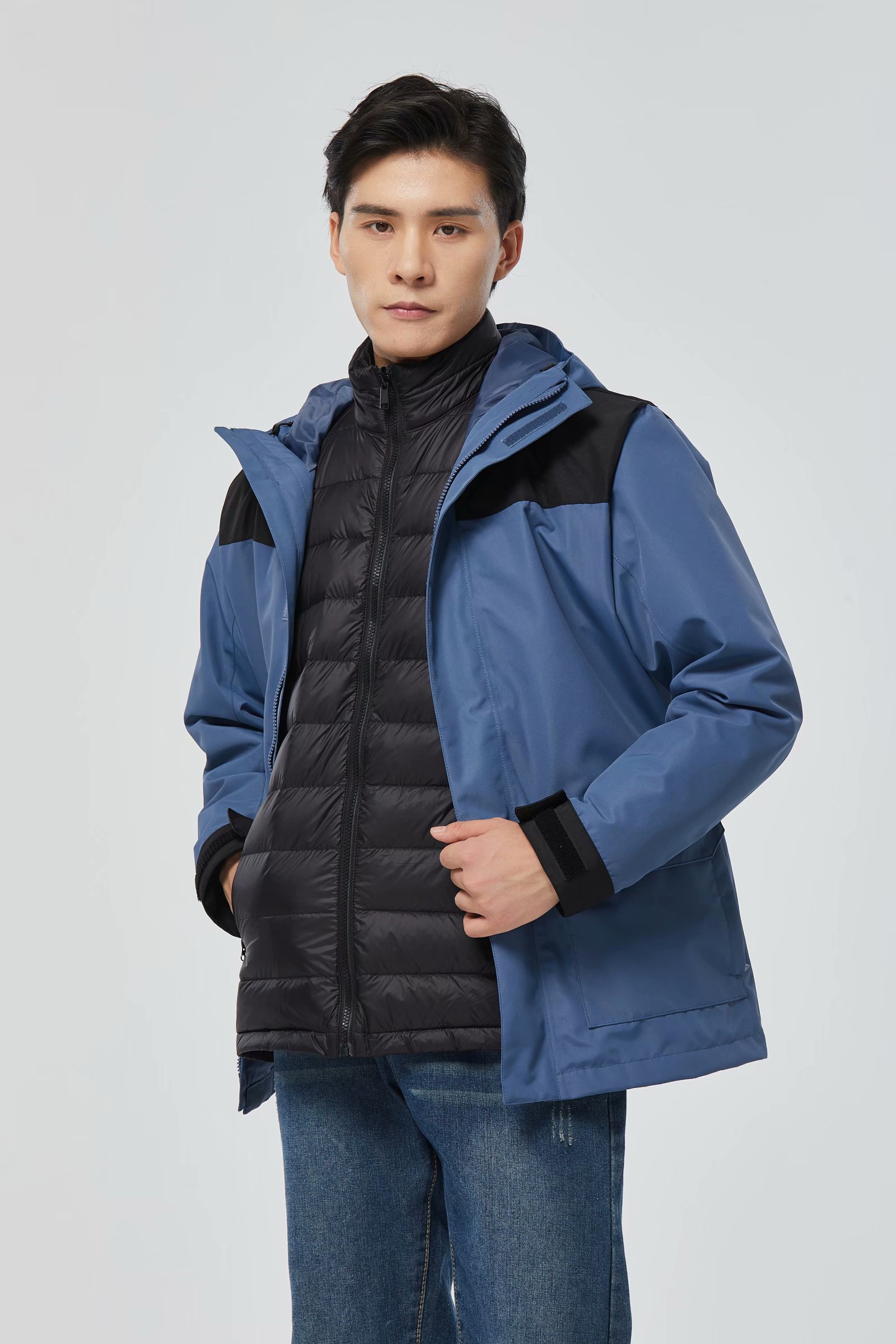 西宁冲锋衣羽绒内胆两件套保暖防水批发户外工作服青海地区大量批发