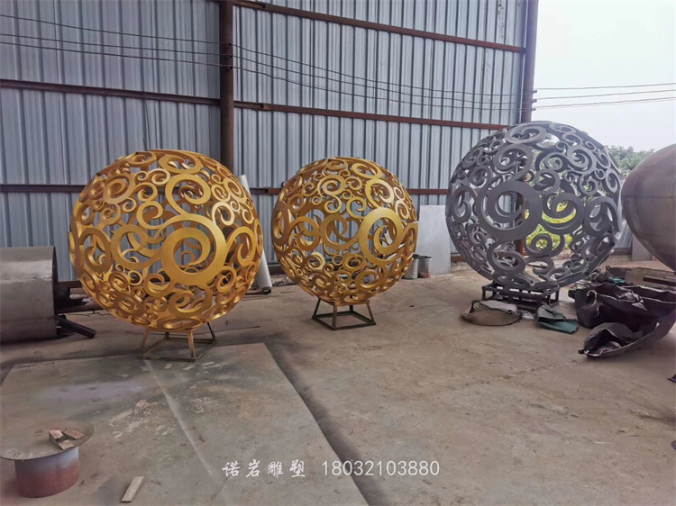 园林景观雕塑金属不锈钢镂空圆形雕塑价格合理
