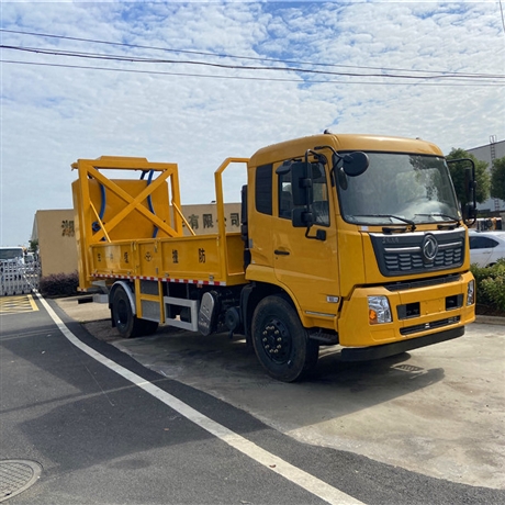 江铃防撞缓冲车程力防撞车路面防撞车