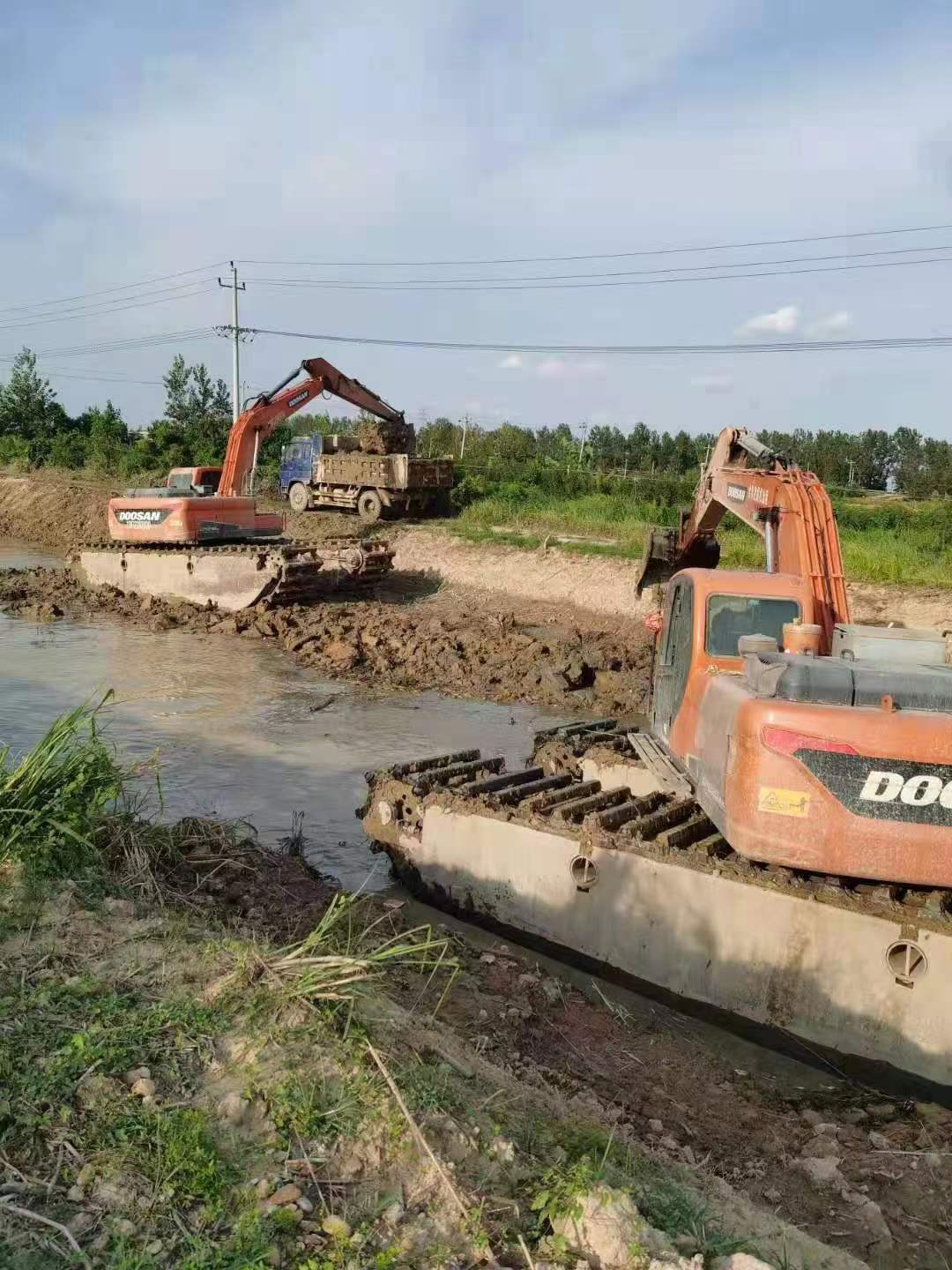 营口水上浮箱式挖机租赁湿地服务