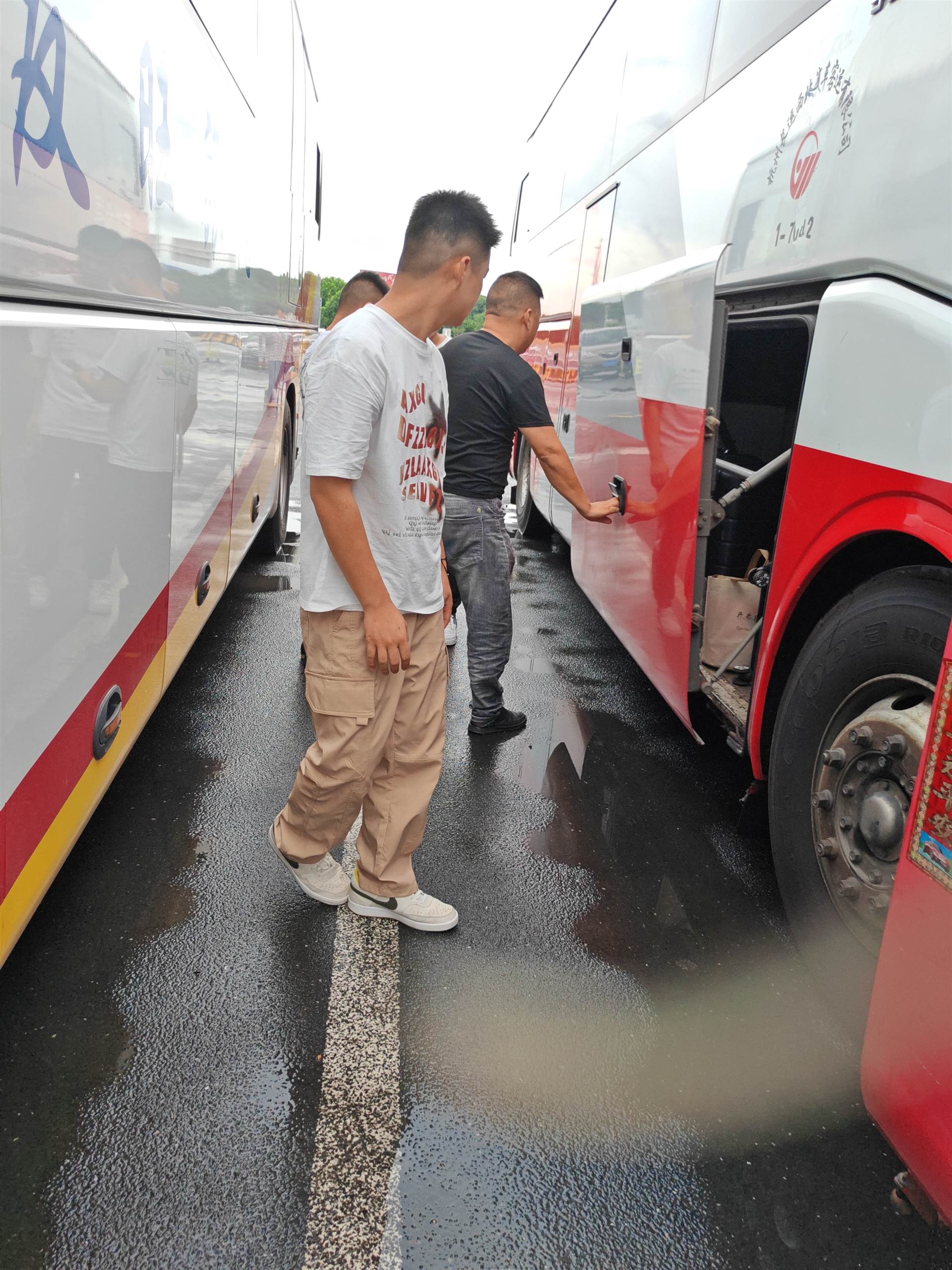 推荐:淮安到潮州长途直达大巴时刻表查询/客车