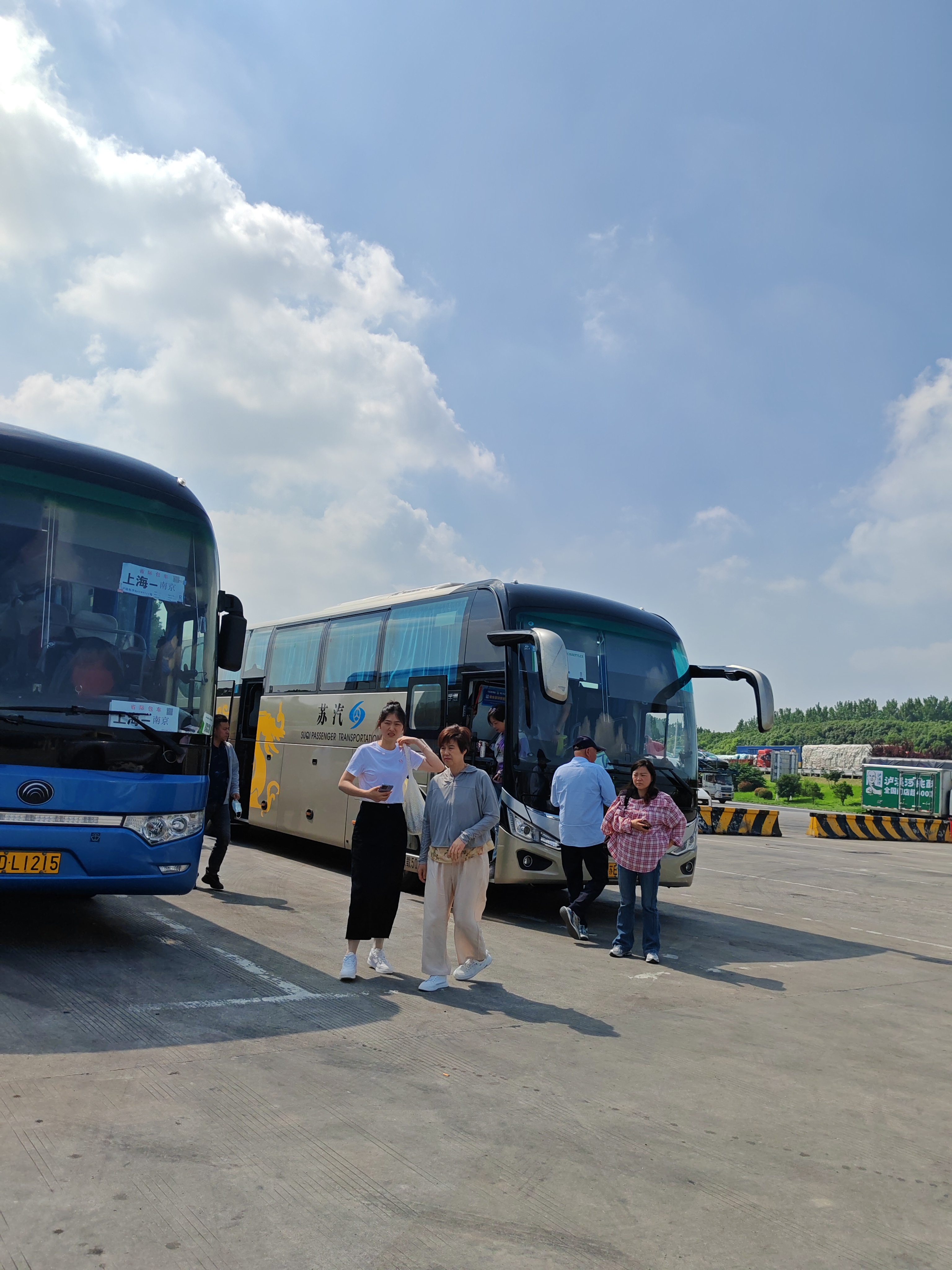 推荐:岑巩到靖江长途直达客车在哪乘车/客车