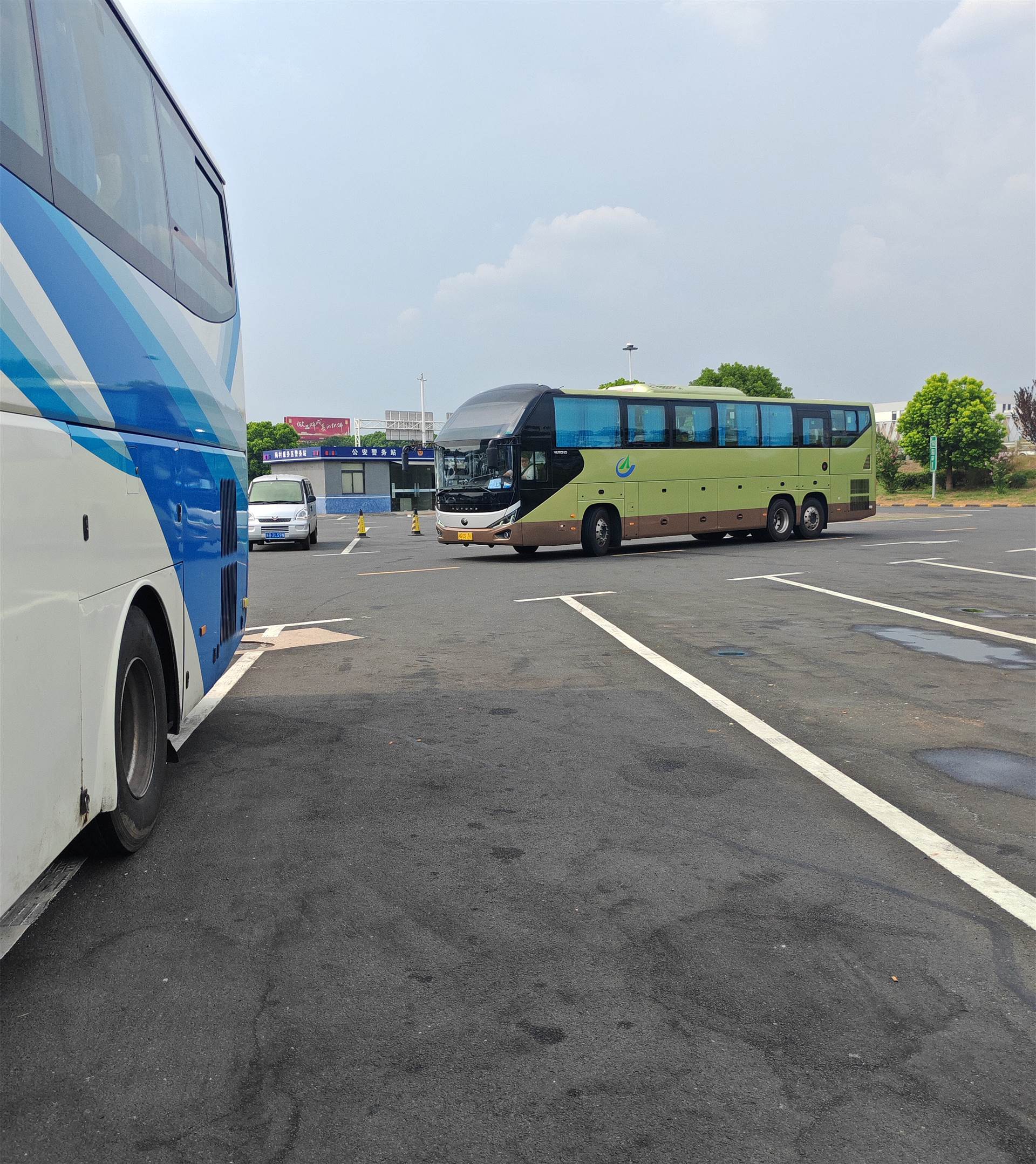 镇江到茂名长途大巴车时刻表/客车