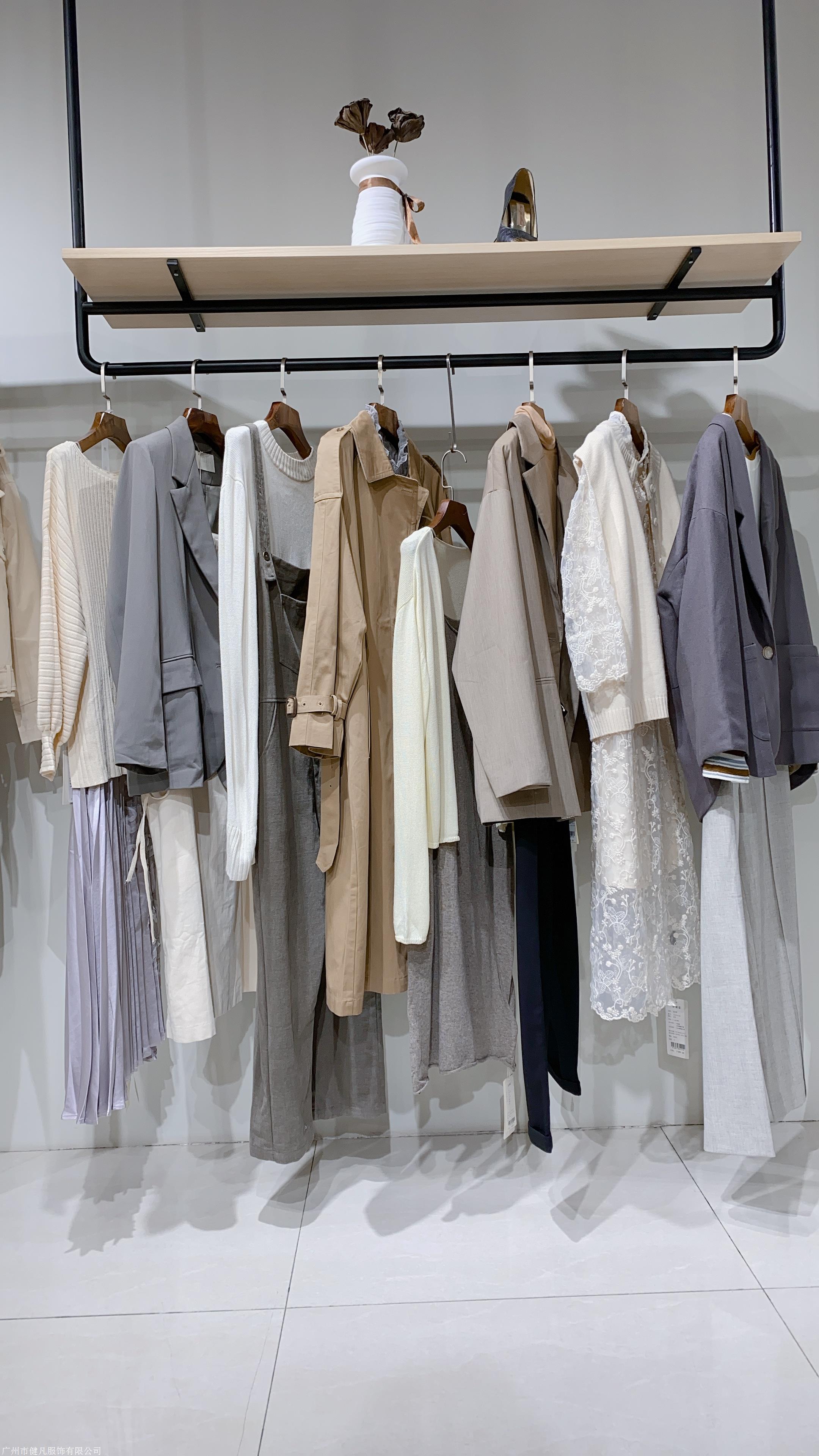 气场十足精致舒适欧海一生2020秋季新款女装 优质货源供应商