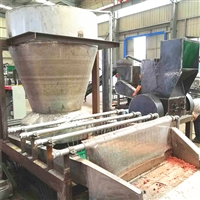 废电线粉碎机  铜塑分离分选机  铜米机整套设备