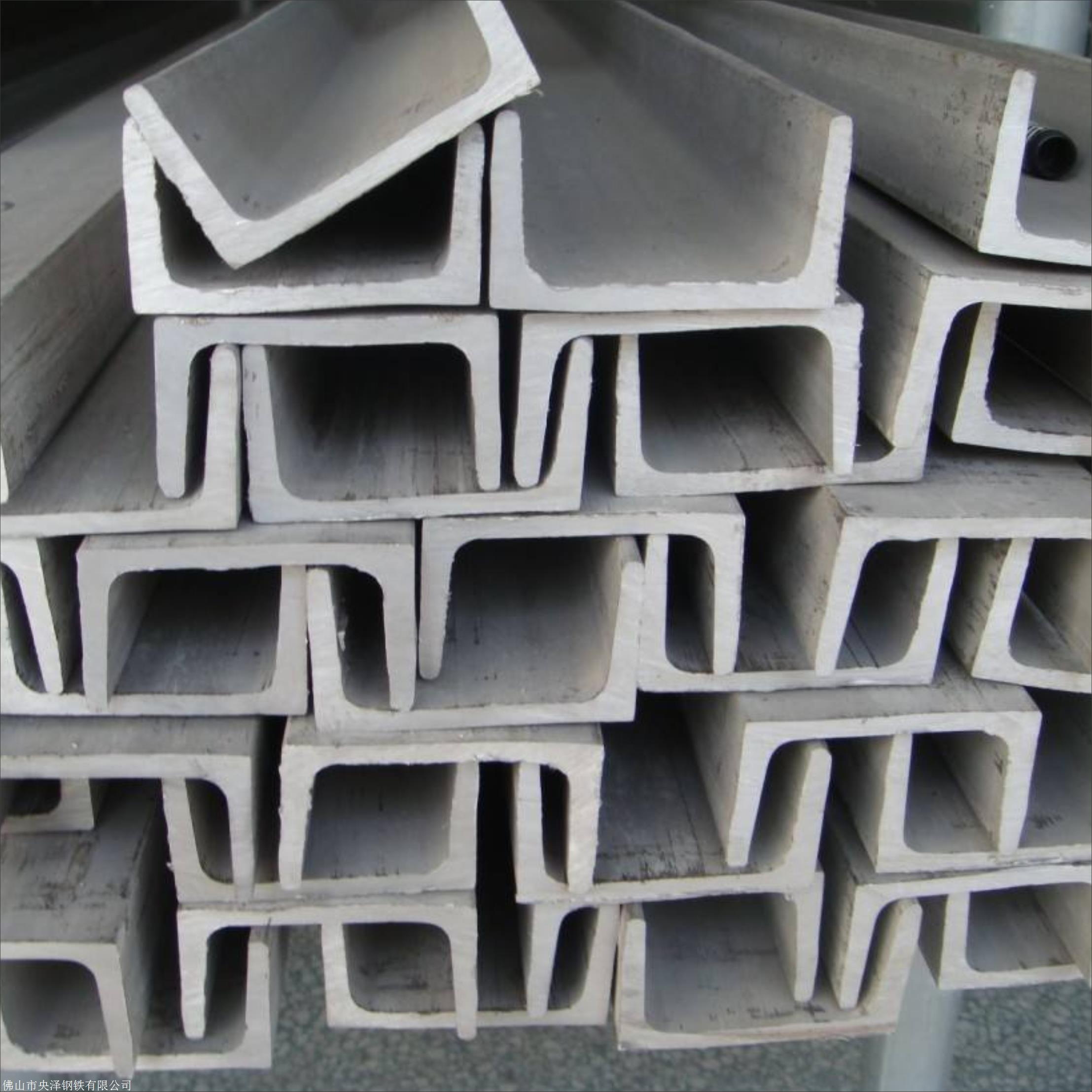 桂林镀锌槽钢批发钢结构10号槽钢屋顶支撑镀锌c型钢