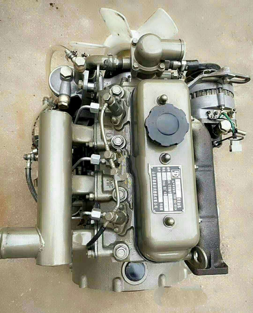 莱动三缸柴油385发动机图片