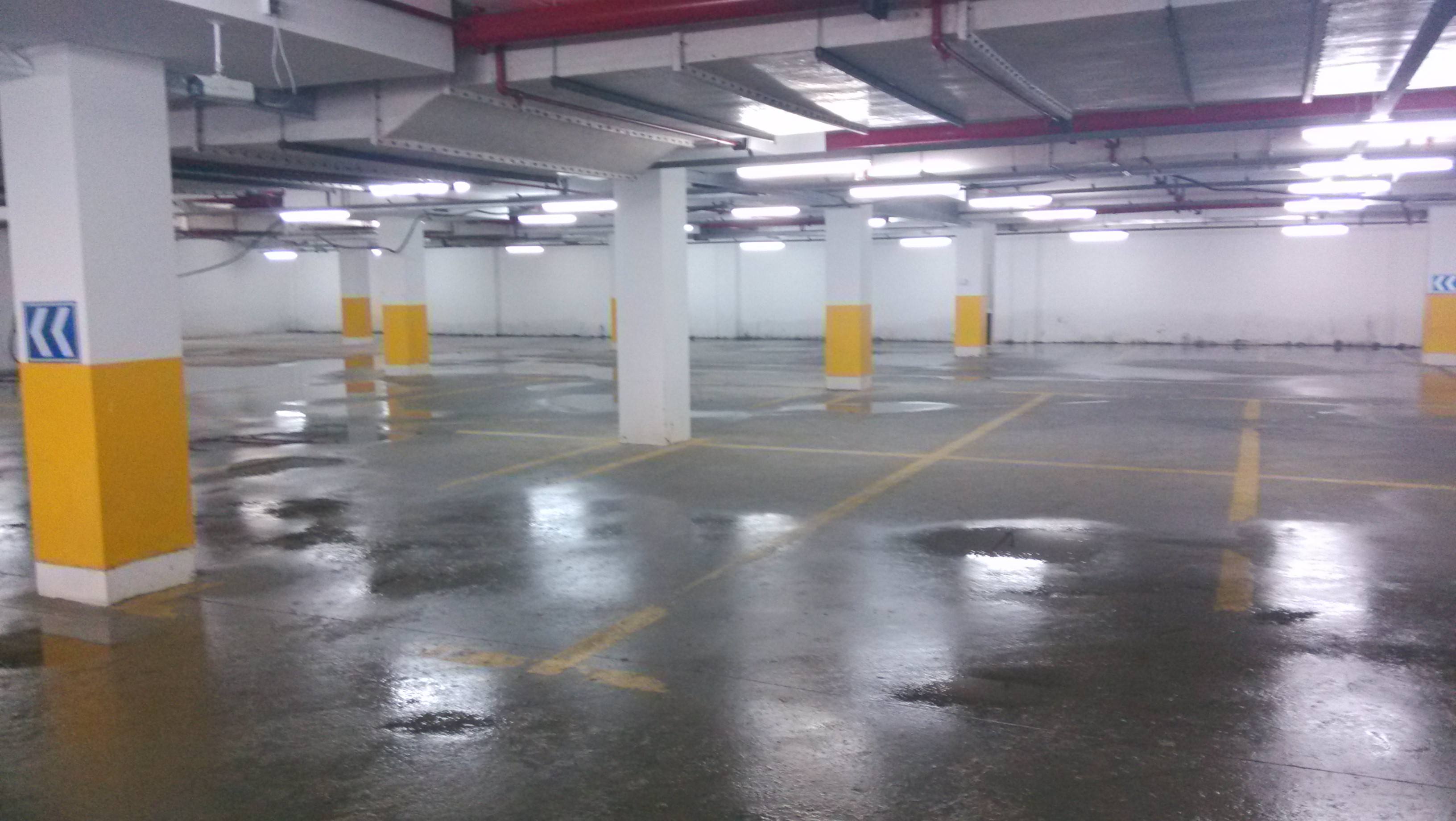 房地产用除湿机 地下车库除湿机 地下停车场除湿机