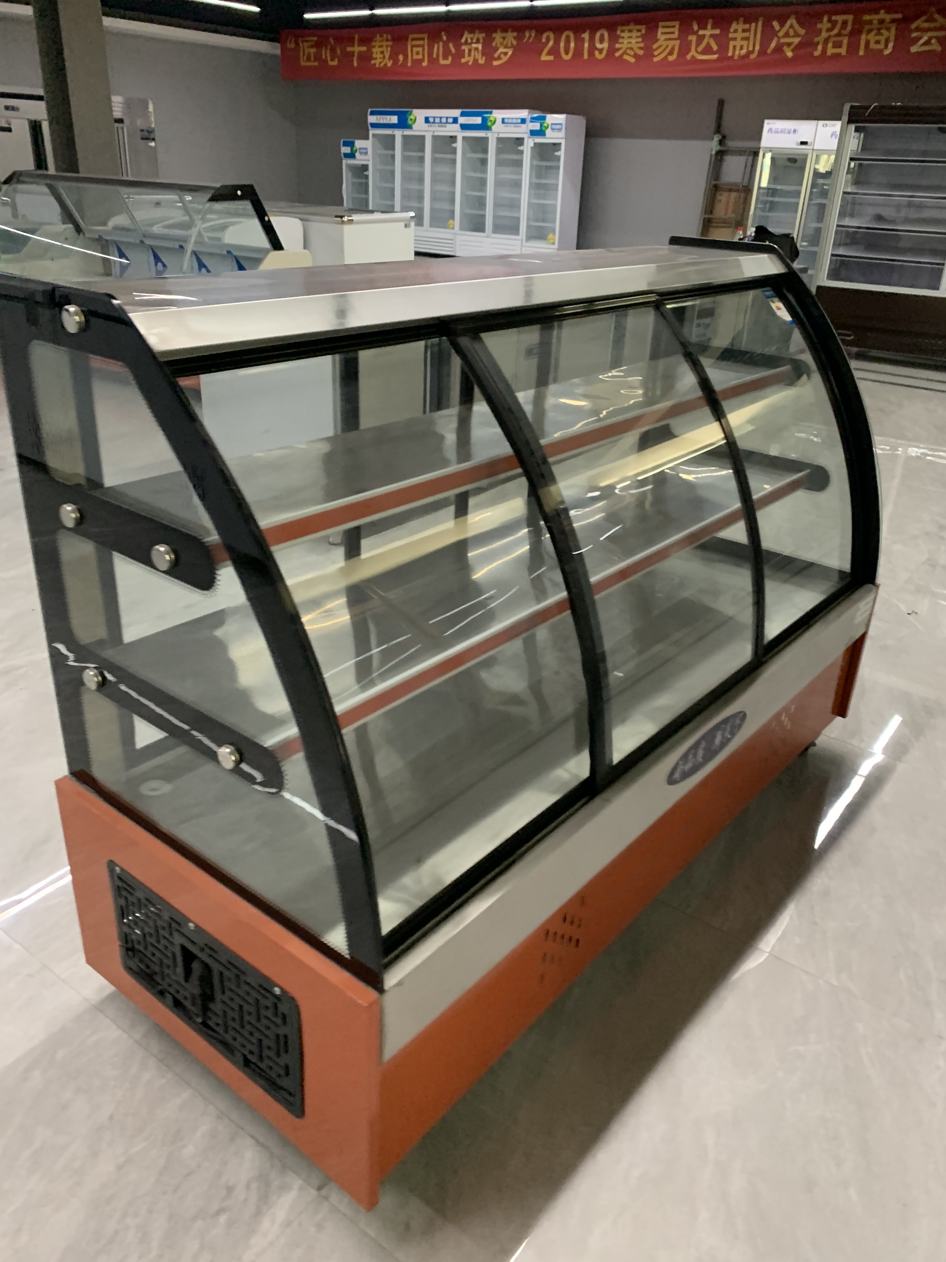 台式蛋糕保鲜展示柜 台式蛋糕保鲜展示柜价格