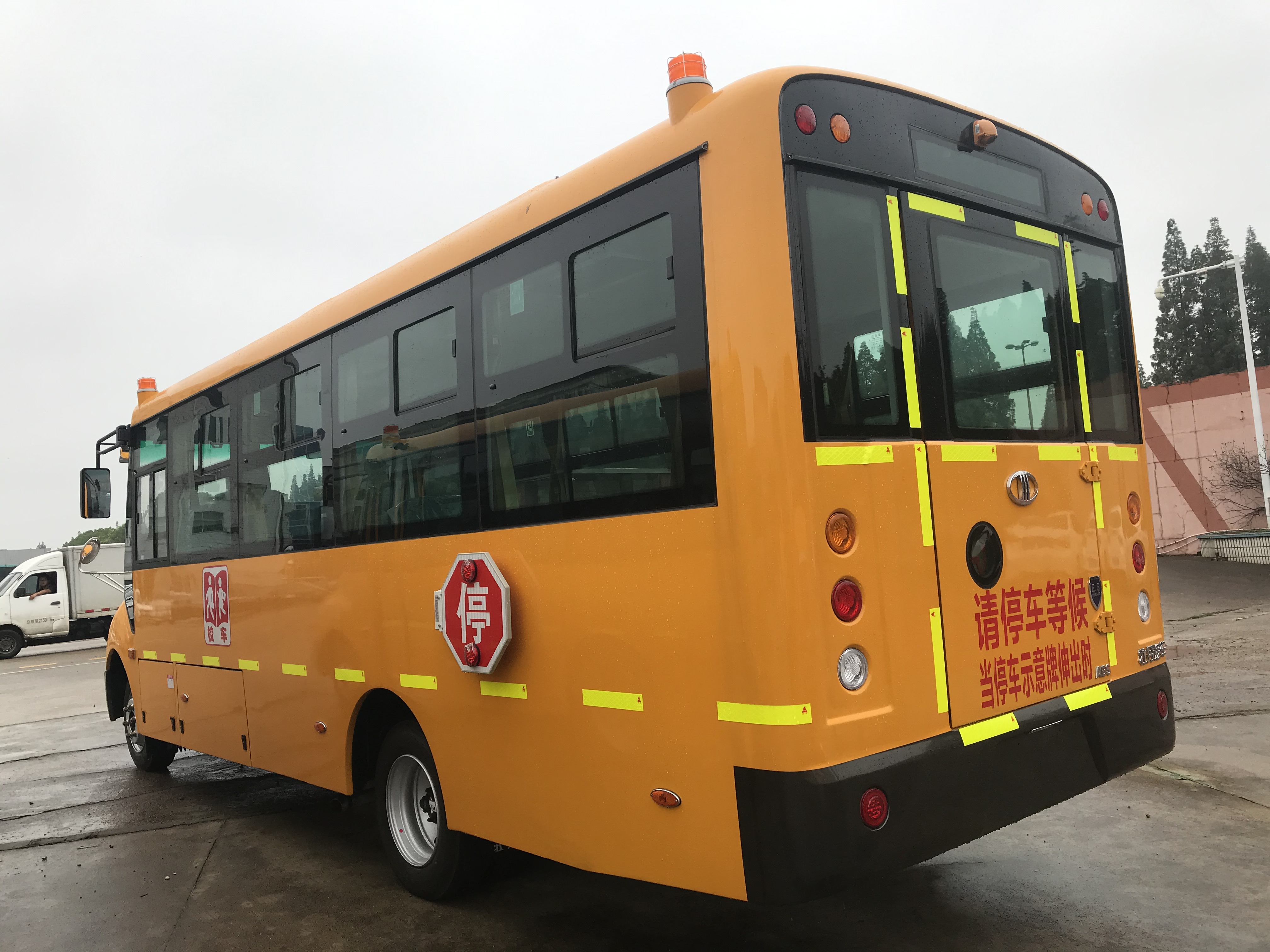 铜陵19座,36座幼儿园校车价格 19座校车报价现车可分期