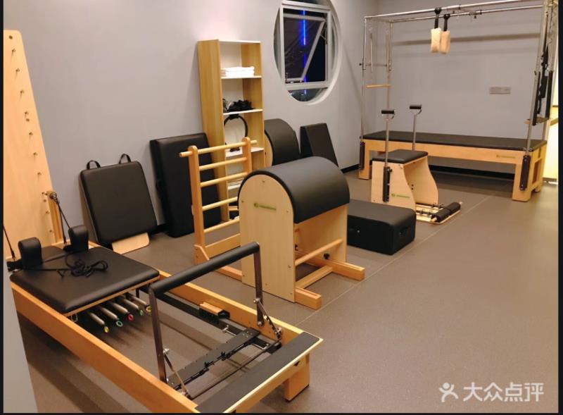 瑜伽器械普拉提五件套核心床凯迪拉克训练豪华平床