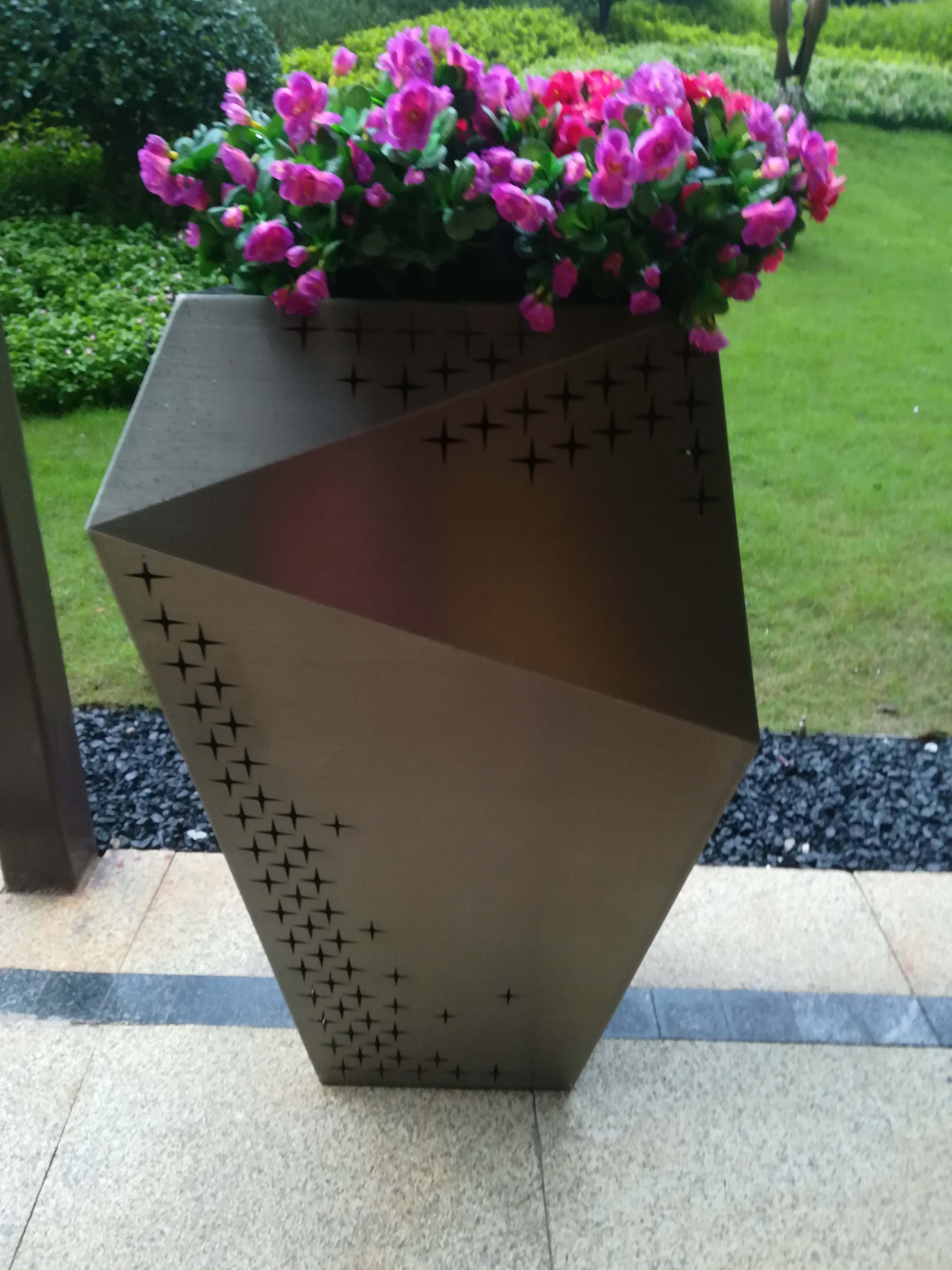 纹理拉丝不锈钢花盆 不锈钢花盆组合