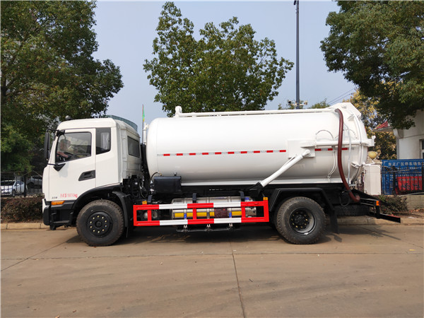 粪污运输吸粪车配真空吸污泵,可自吸自排,广泛用于抽吸粪便,污水,污