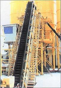 山东泽荣DJQ型大倾角输送机