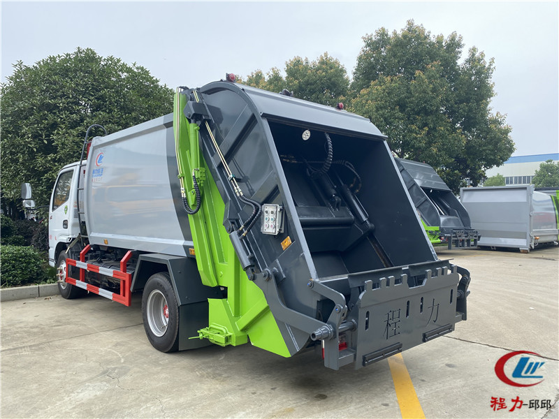 后装式压缩垃圾车 小型餐厨垃圾车 报价