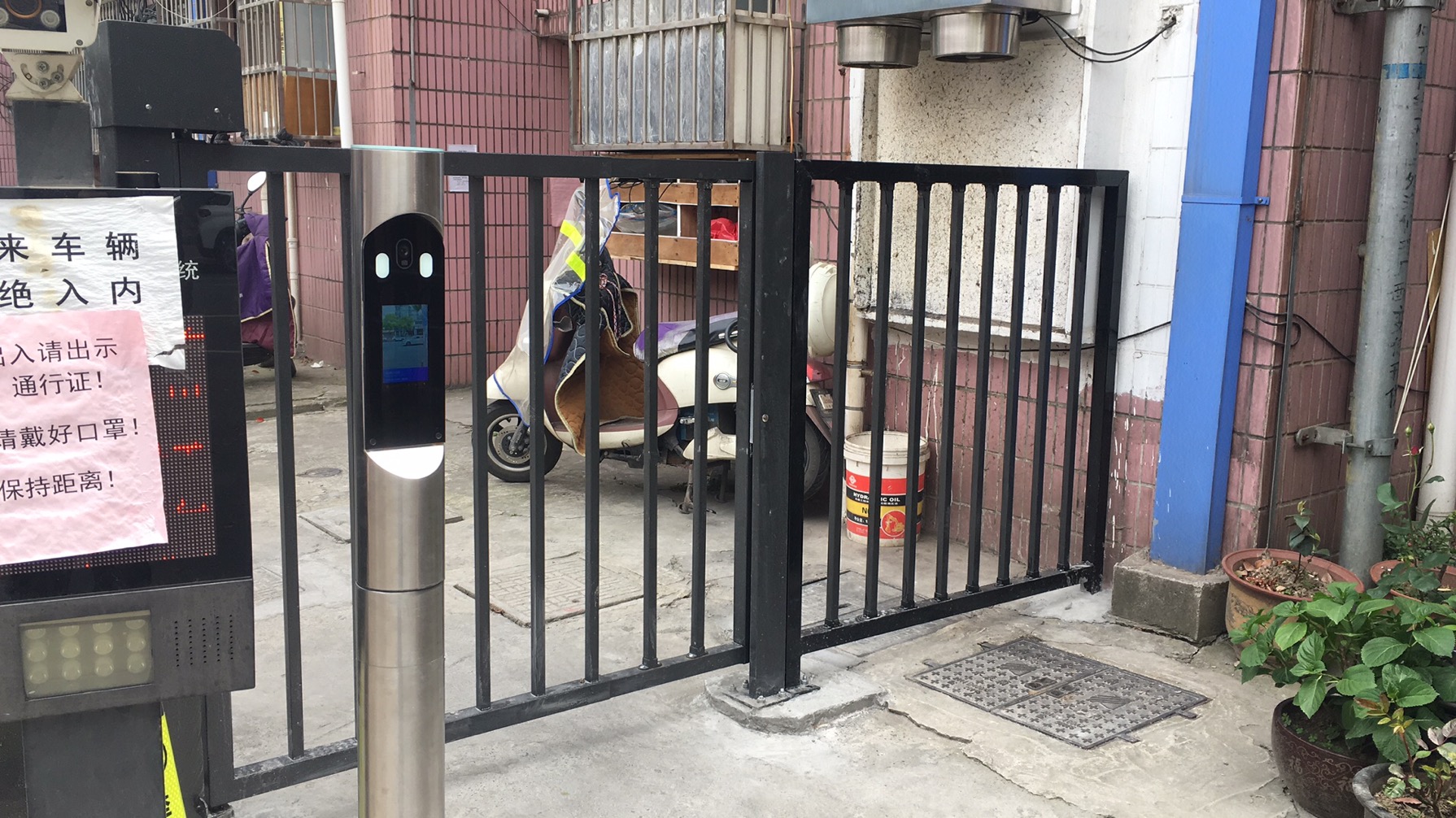 百胜小区智能管理系统人行通道门栅栏小门电动广告门