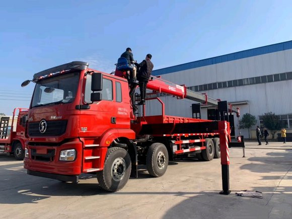 陕汽前四后八新飞工14吨5节u型臂吊机配置参数图片