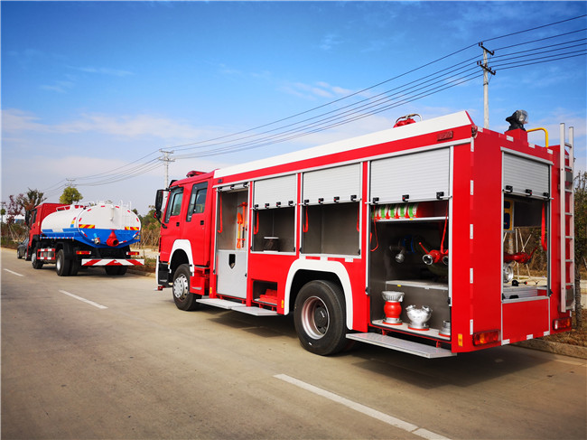 高压水罐消防车 18米举高消防车 云梯消防车 急救消防车 开消防车