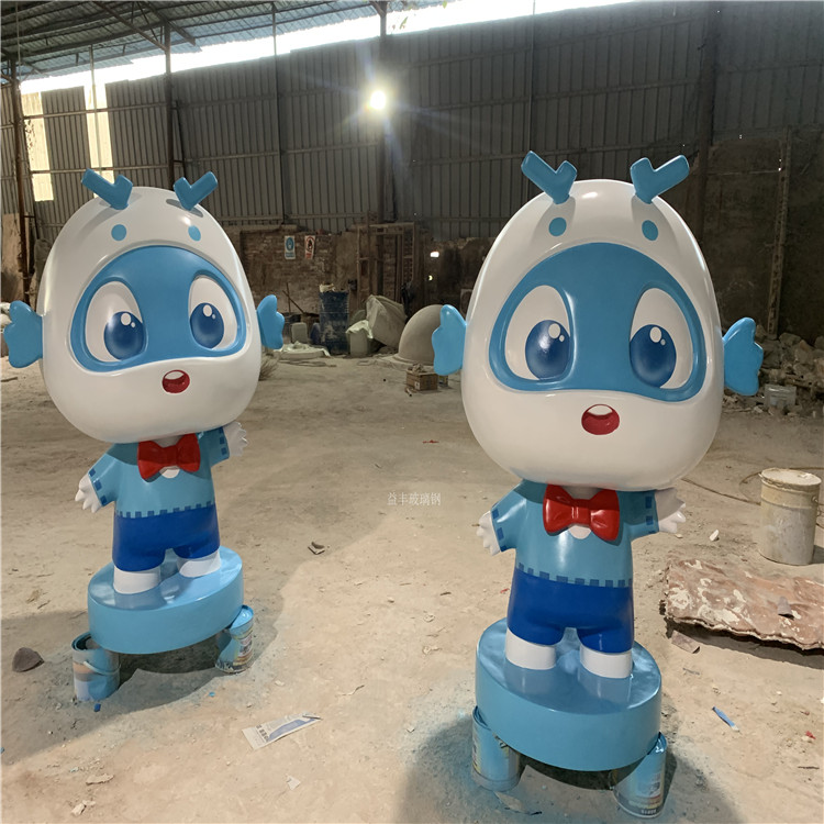 珠海新年美陈雕塑 玻璃钢生肖卡通造型
