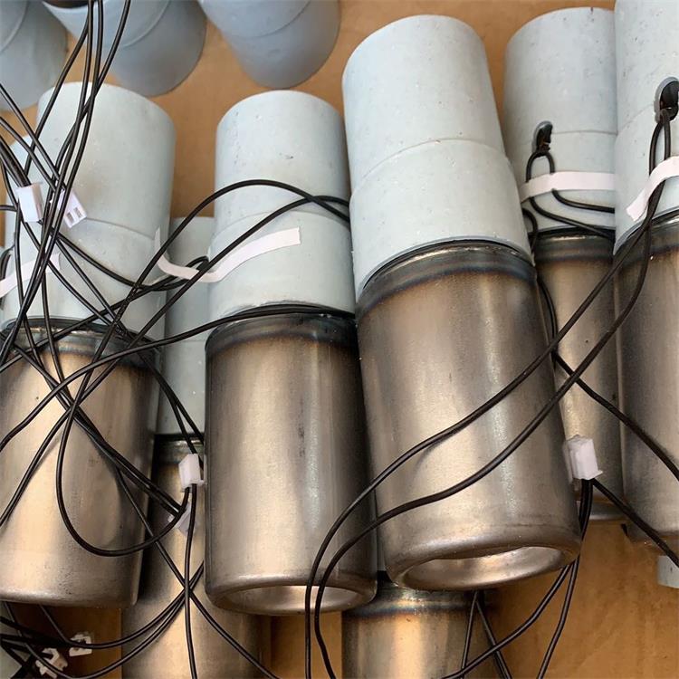 厂家直销冲压件环保礼花气瓶配件七公分电子礼花气瓶